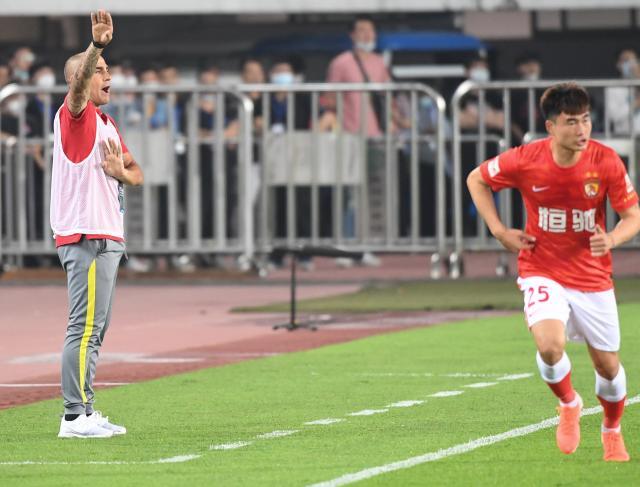 乐鱼app下载-卡纳瓦罗：没有宝塔肯定有困难 但也不是没法踢