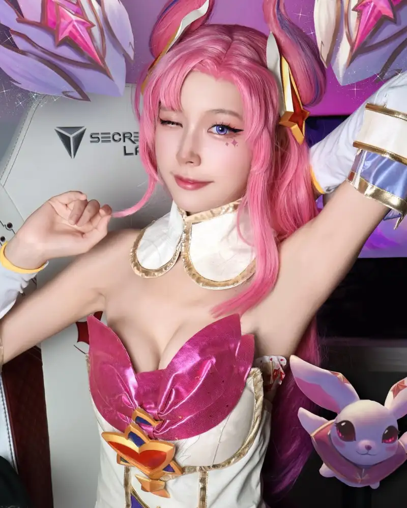 乐鱼网站-卡莎cos：我观察了一下，你QWE都没进化吧